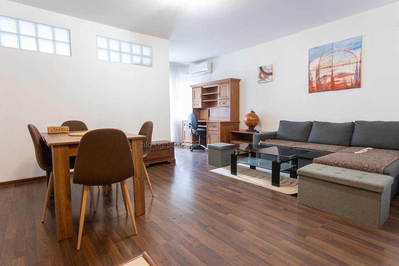Apartment 4